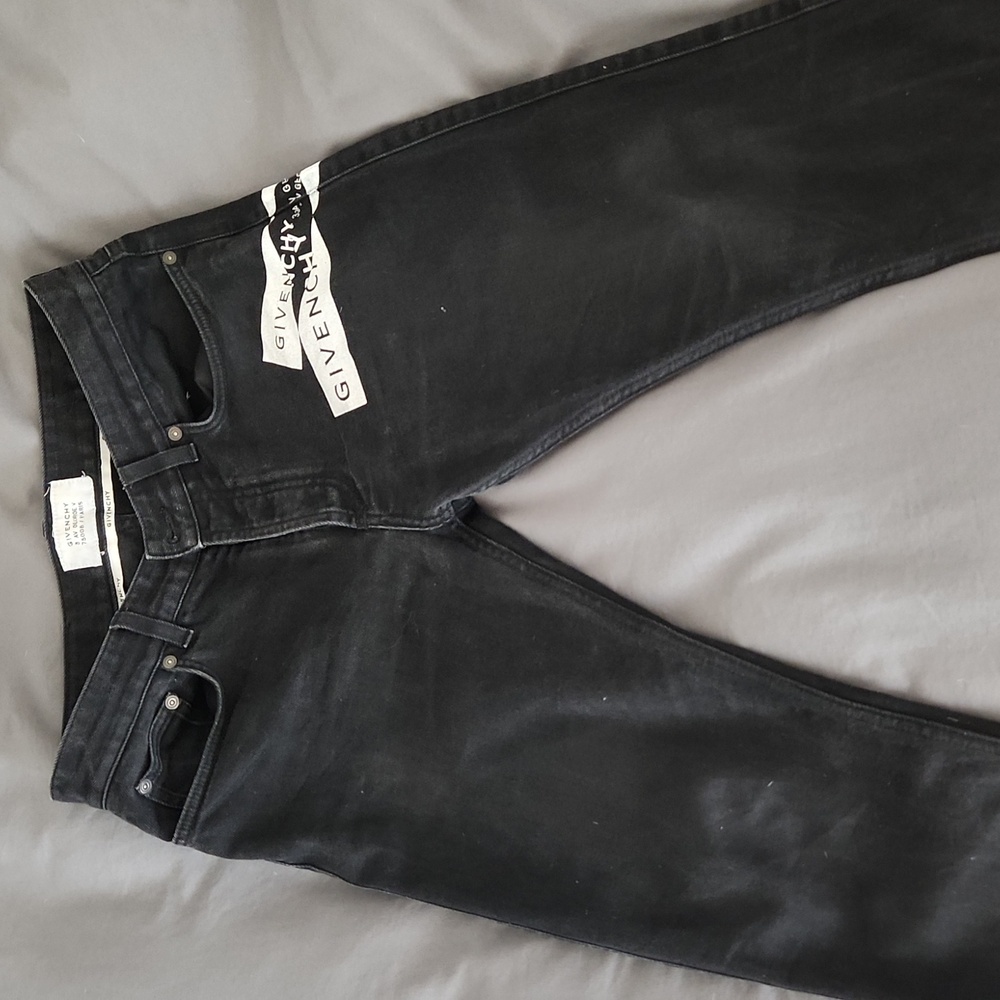 Givenchy Jeans - Size 30